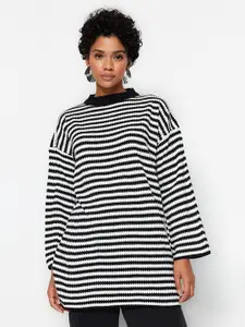 Trendyol Striped Drop Shoulder Sleeves Longline Pullover