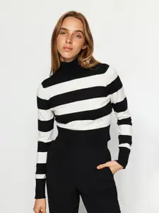 Trendyol Striped Turtle Neck Pullover