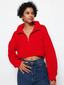 Trendyol Cable Knit Crop Pullover