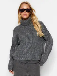 Trendyol Self Designed Turtle Neck Pullover
