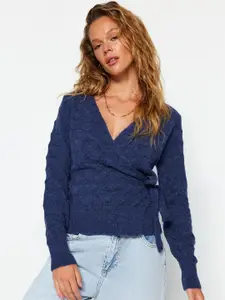 Trendyol V-Neck Long Sleeves Pullover