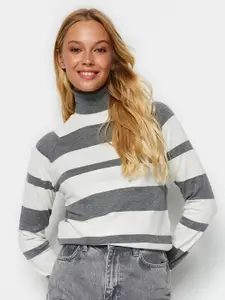 Trendyol Striped Turtle Neck Long Sleeves Pullover