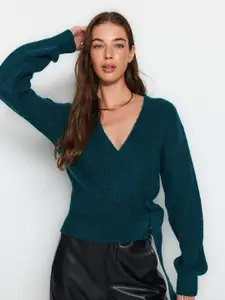 Trendyol Ribbed V-Neck Pullover Sweater