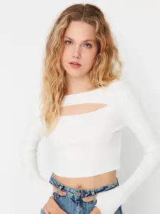 Trendyol Boat Neck Fitted Crop Top