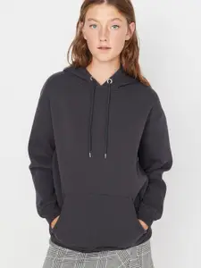 Trendyol Hooded Pullover Sweatshirt