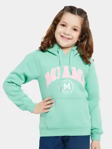 METTLE Girls Typography Printed Hooded Pullover Sweatshirt