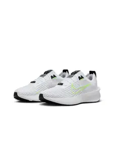 Nike Men Interact Run Textured Road Running Shoes