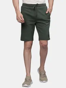 t-base Men Mid-Rise Shorts