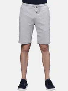 t-base Men Mid-Rise Regular Shorts