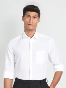 Arrow Men Slim Fit Opaque Cotton Linen Formal Shirt