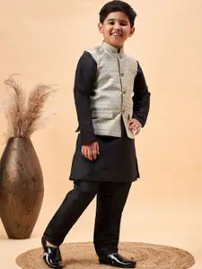 VASTRAMAY Boys Mandarin Collar Long Sleeves Kurta With Pyjamas & Nehru Jacket