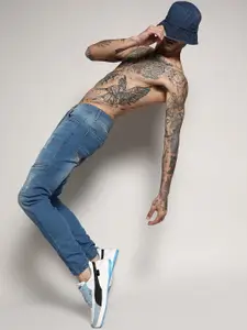 Campus Sutra Men Smart Slim Fit Mildly Distressed Heavy Fade Stretchable Jeans