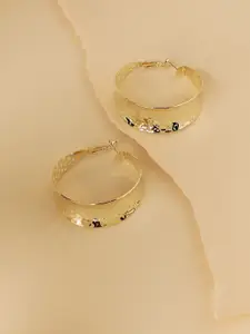 SOHI Gold-Plated Hoop Earrings