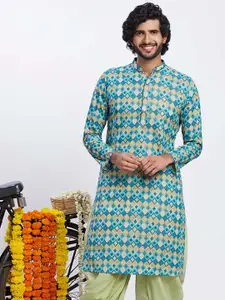 KISAH Geometric Printed Mandarin Collar Kurta