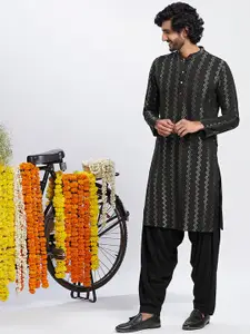 KISAH Geometric Printed Mandarin Collar Cotton A-Line Kurta