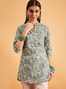 Sangria Floral Printed Straight Short Kurti