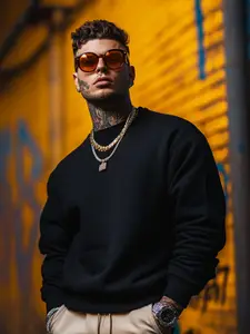 VEIRDO Black Round Neck Fleece Sweatshirt