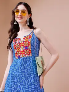 KALINI Floral Printed Sleeveless Thread Work Patch Work Straight Kurta