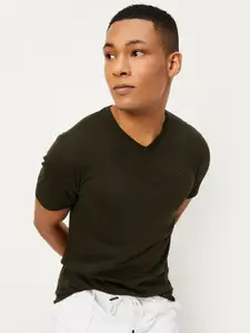 max V-Neck Casual T-shirt