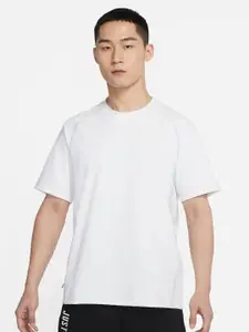 Nike Dri-FIT ADV A.P.S. Men's Short-Sleeve Fitness T-shirts