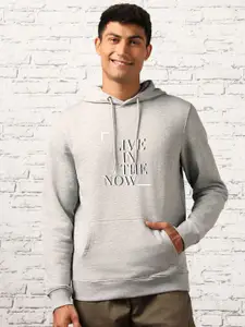 NOBERO Typography Printed Hooded Sweatshirt