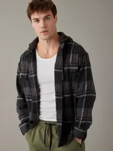 AMERICAN EAGLE OUTFITTERS Tartan Checks Spread Collar Long Sleeve Cotton Casual Shirt