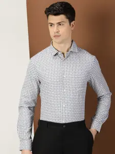 INVICTUS Original Slim Fit Micro Ditsy Printed Spread Collar Pure Cotton Formal Shirt