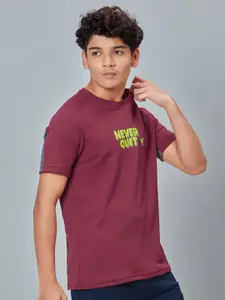Technosport Boys Typography Printed Raglan Sleeves Slim Fit T-Shirt