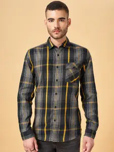 SF JEANS by Pantaloons Tartan Checked Slim Fit Cotton Casual Shirt