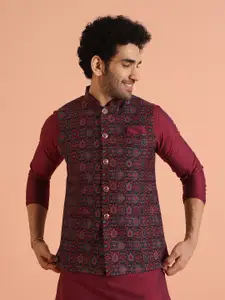 KISAH Men Woven Jacquard Zari  Regular Fit Nehru Jacket