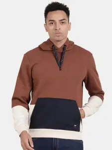 t-base Colourblocked Hooded Sweatshirt