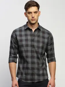 SHOWOFF Tartan Checked Classic Slim Fit Opaque Cotton Casual Shirt