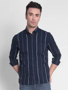 Crimsoune Club Slim Fit Vertical Striped Button-Down Collar Casual Shirt