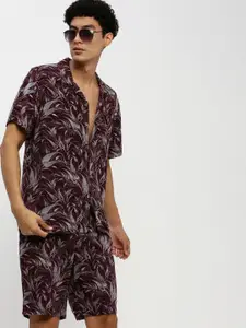 SHOWOFF Cuban Collar Printed Shirt & Shorts