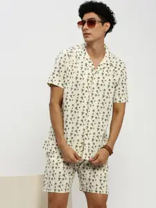 SHOWOFF Conversational Printed Cuban Collar Shirt With Shorts