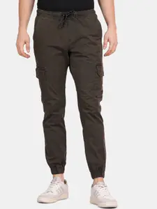 t-base Men Regular Fit Mid-Rise Joggers Trousers