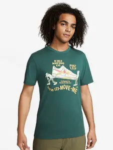 Nike Sportswear Graphic Printed Round Neck Cotton T-Shirt