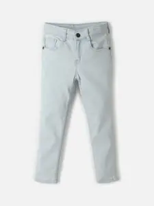 UrbanMark Boys Mid-Raise Clean Look Slim Fit Jeans