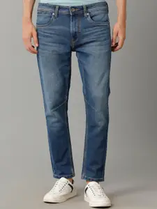 Voi Jeans Men Clean Look Slim Fit Light Fade Stretchable Cotton Jeans