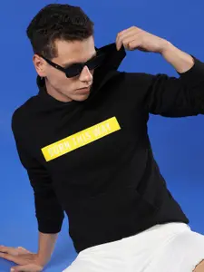 Campus Sutra Typography Printed Kangaroo Pocket Hooded Cotton Pullover Sweatshirt