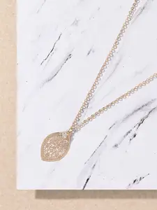 Accessorize London Women's Filigree Leaf Pendant Necklace
