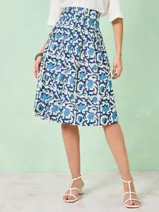Styli Floral Printed Pleated Flared Skirt