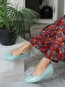 ELLE Textured Bow Embellished Wedge Pumps