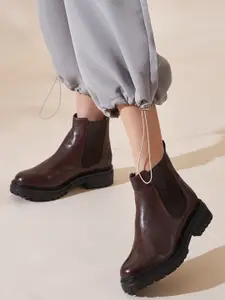 Peach Flores Women Nova Heeled Leather Mid-Top Chelsea Boots