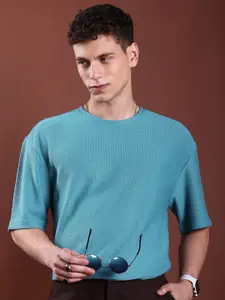 HIGHLANDER Popcorn Structured Drop-Shoulder Sleeves T-shirt