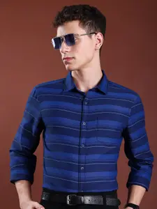 HIGHLANDER Horizontal Striped Slim Fit Casual Shirt