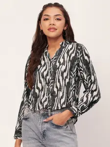 Moomaya Mandarin Collar Animal Printed Casual Shirt