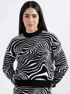 ELLE Printed Pullover Sweatshirt