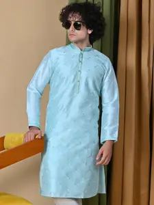 MAAHI FABS Floral Embroidered Mandarin Collar Kurta With Pyjamas