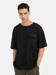 Bene Kleed Chest Pocket Detail Oversized T-shirt